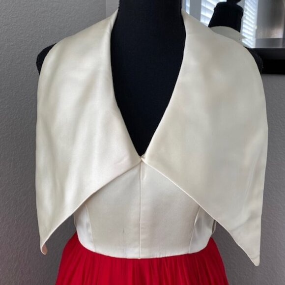 GORGEOUS Vintage 1960s Ivory Satin Halter Dress Red Chiffon Maxi Small 4 - Picture 3 of 16